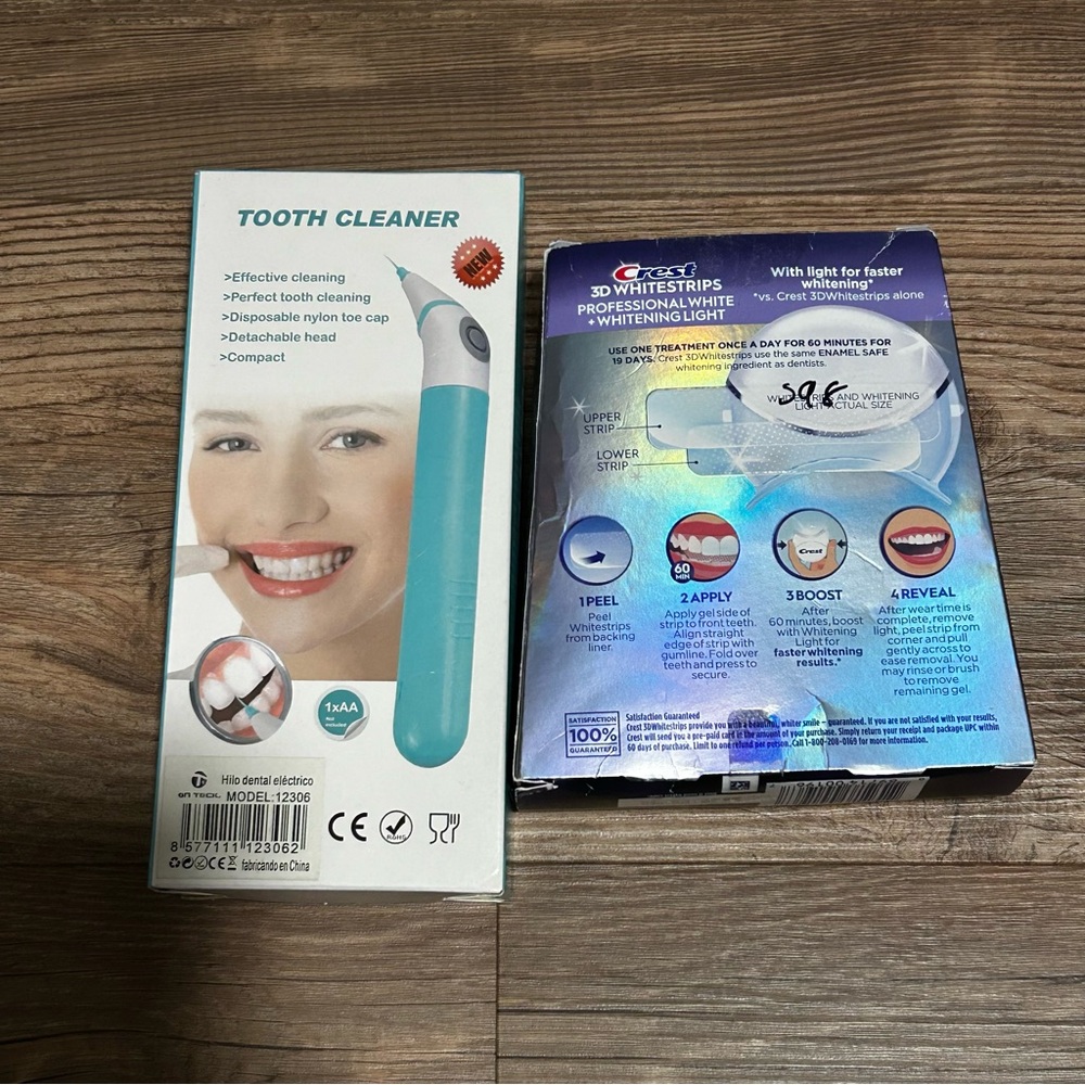 Crest 3D Whitestrips and Tooth Cleaner bundle - Picture 2 of 5